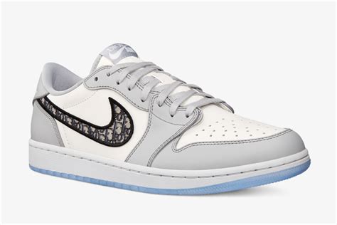 how much is dior air jordan 1|jordan 1 dior low price.